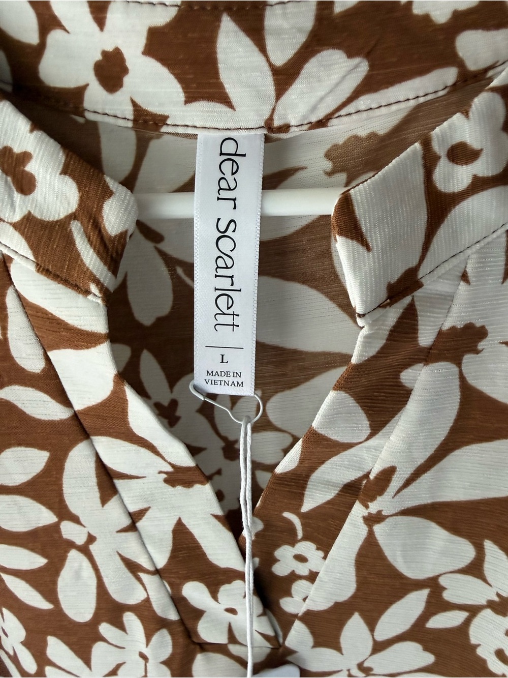 Clear Scarlett Brown & White Floral Flutter Sleeve Dress - Picture 2 of 5